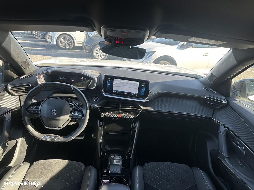 Peugeot e-2008 50 kWh GT Pack - 40