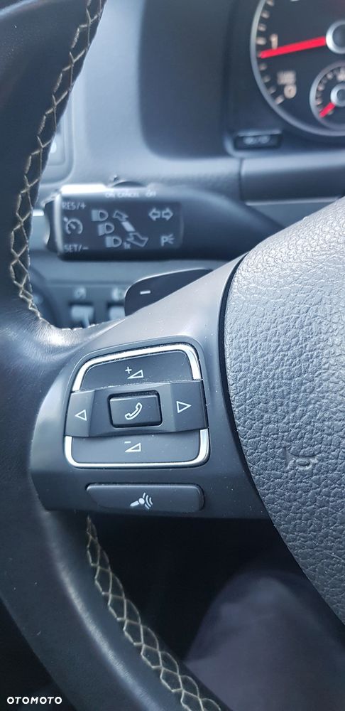 Volkswagen Touran 1.6 TDI DPF BlueMotion Technology DSG Cup - 23