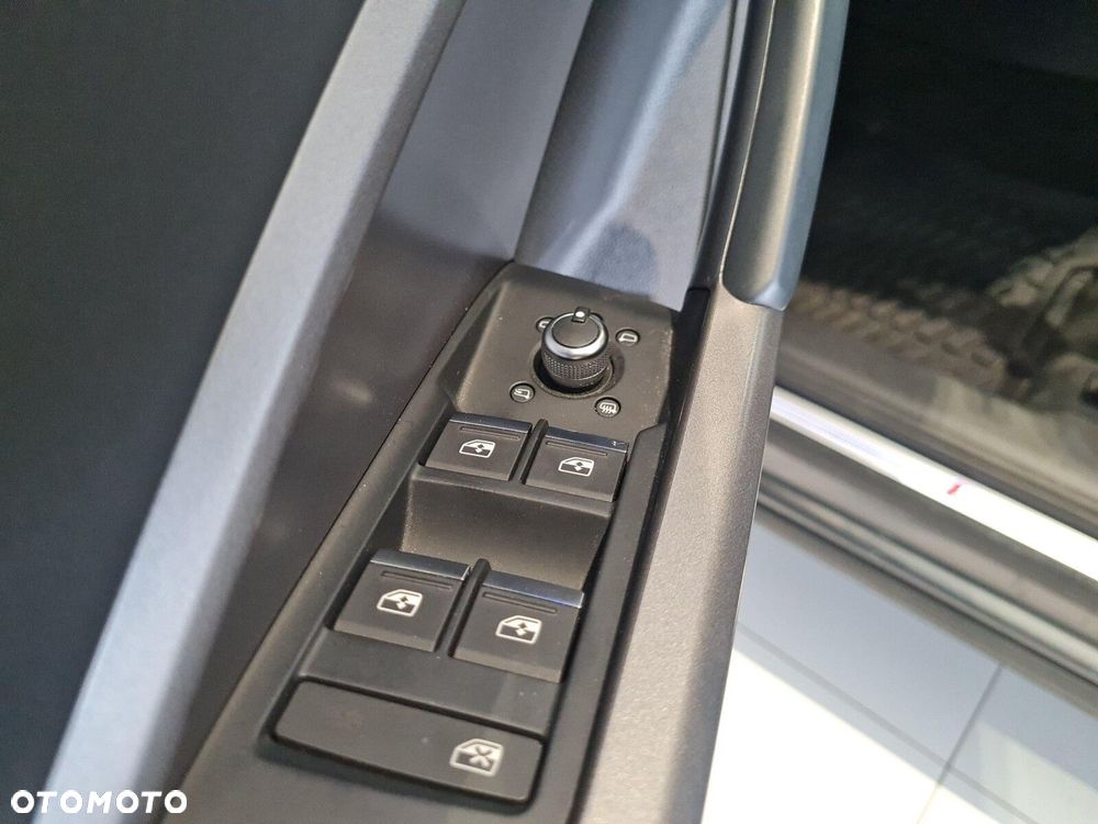 Audi Q3 35 TFSI mHEV S-Line S tronic - 12