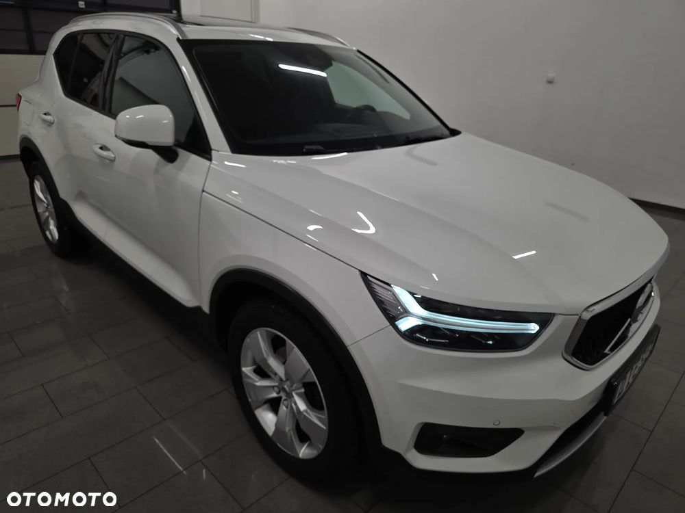 Volvo XC 40 D3 SCR R-Design - 32