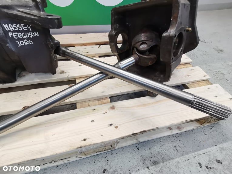 Massey Ferguson 3090 {Zwrotnica prawa} - 15