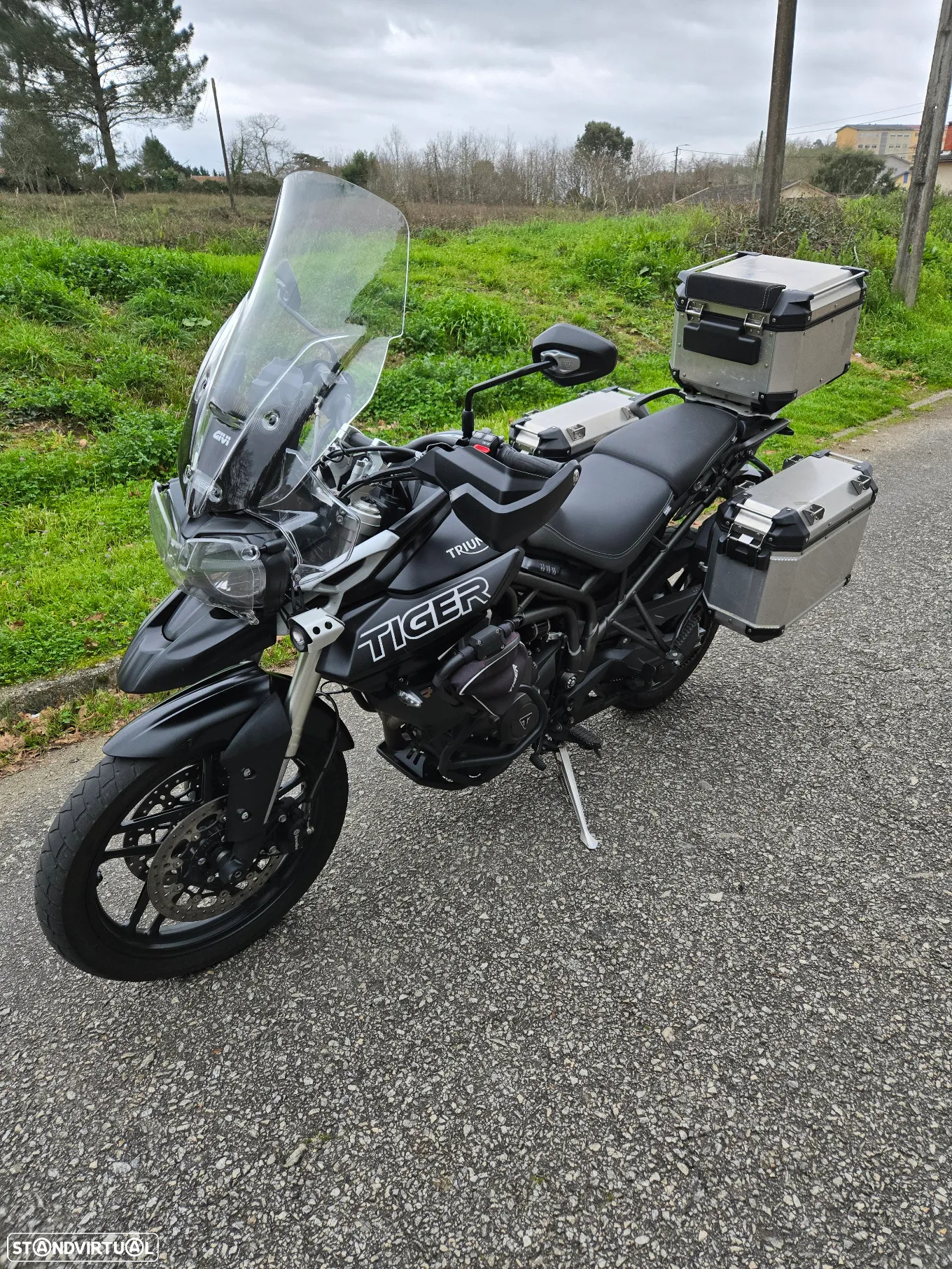 Triumph Tiger - 2