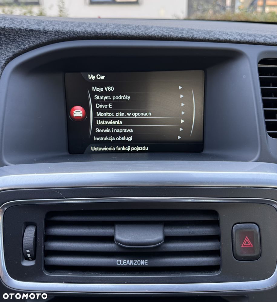 Volvo V60 D4 Drive-E Momentum - 13