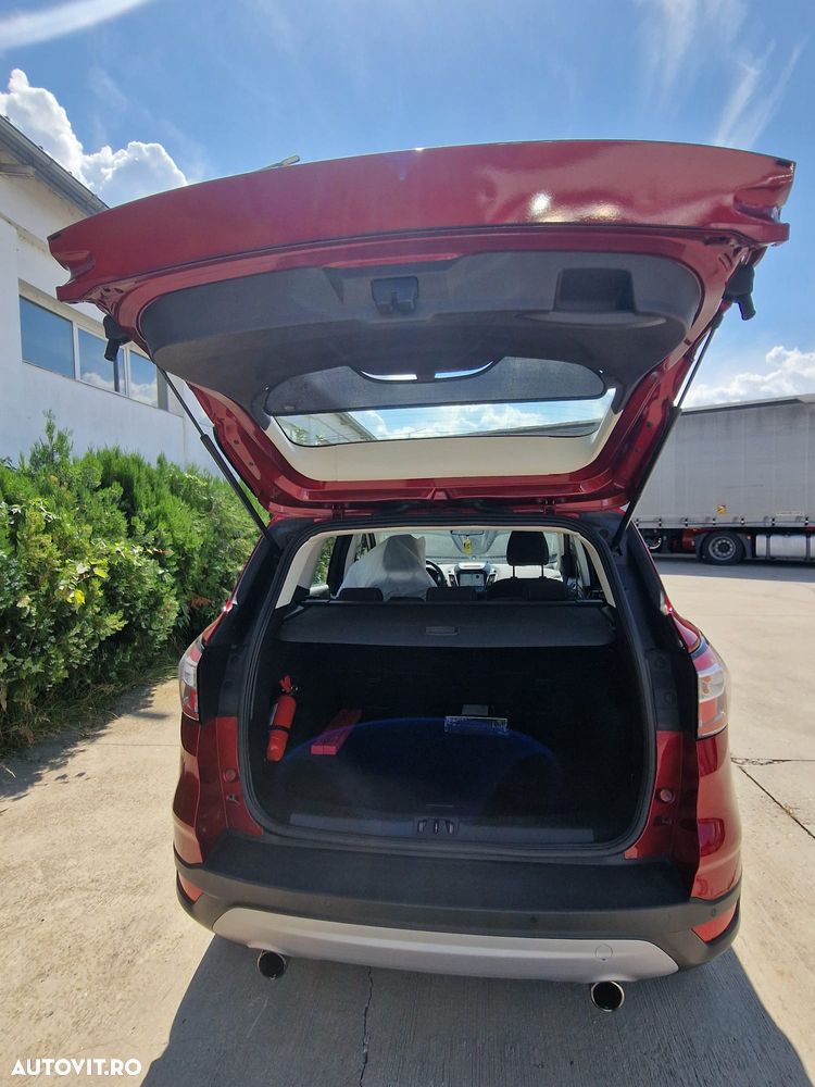 Ford Kuga - 12