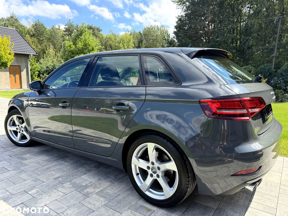 Audi A3 Sportback 1.4 TFSI CoD ultra Ambition - 2