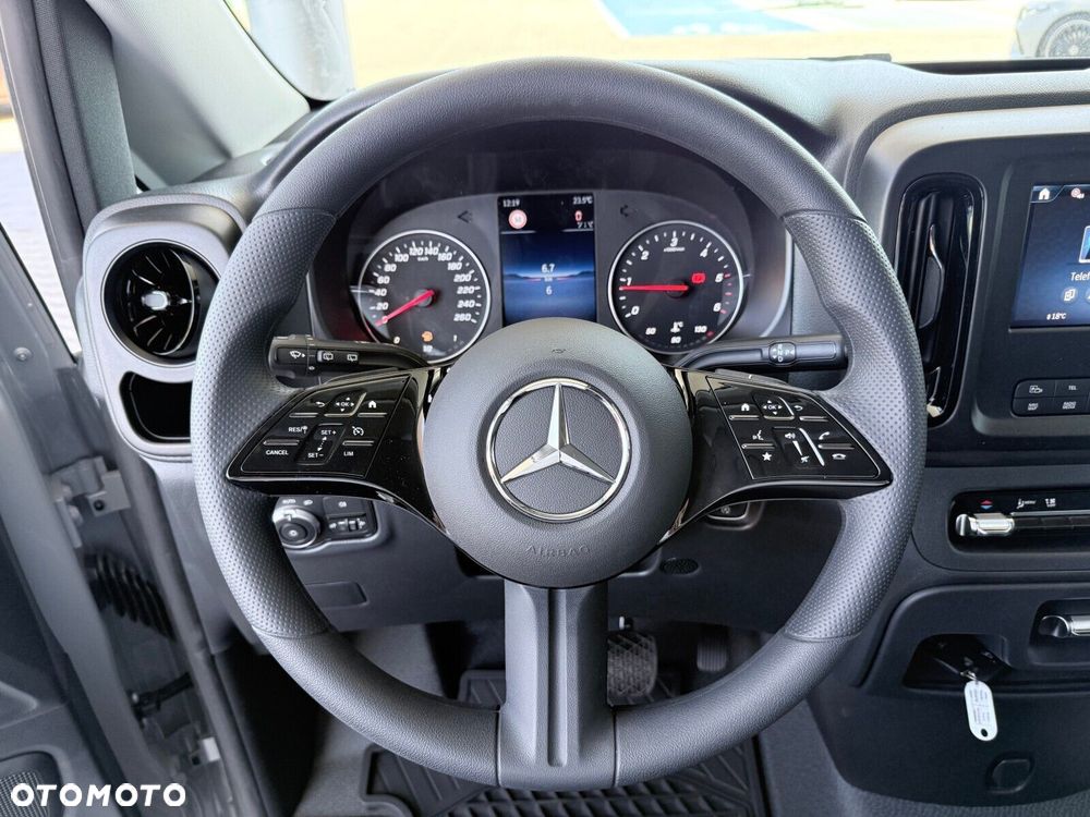 Mercedes-Benz Vito - 16