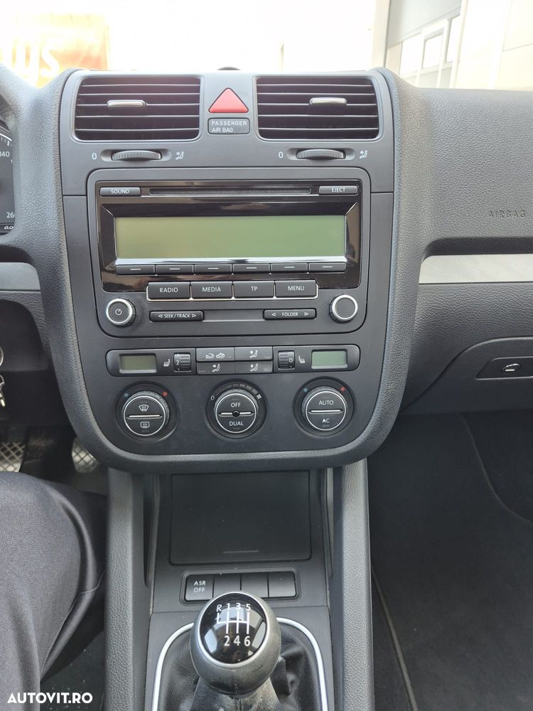 Volkswagen Jetta 1.4 TSI Comfortline - 3