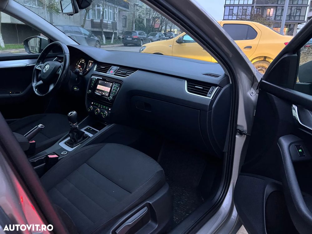 Skoda Octavia 1.6 TDI Ambition - 17