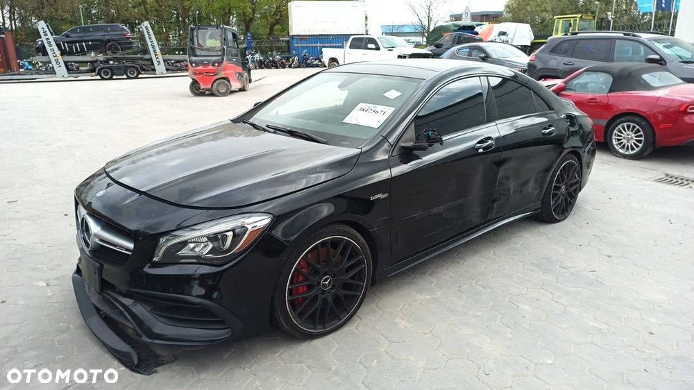 Mercedes-Benz CLA AMG 45 4-Matic - 40
