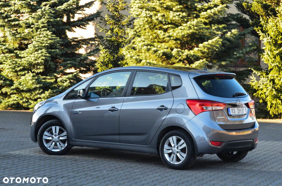 Hyundai ix20 1.6 Premium blue - 16