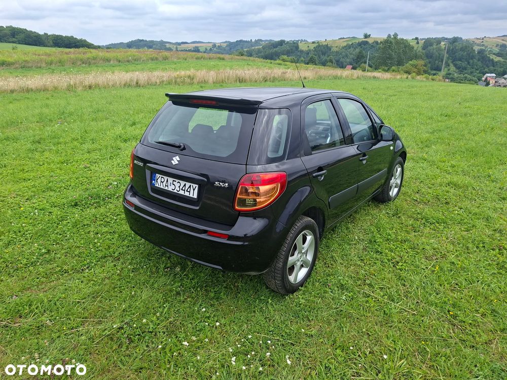 Suzuki SX4 - 8