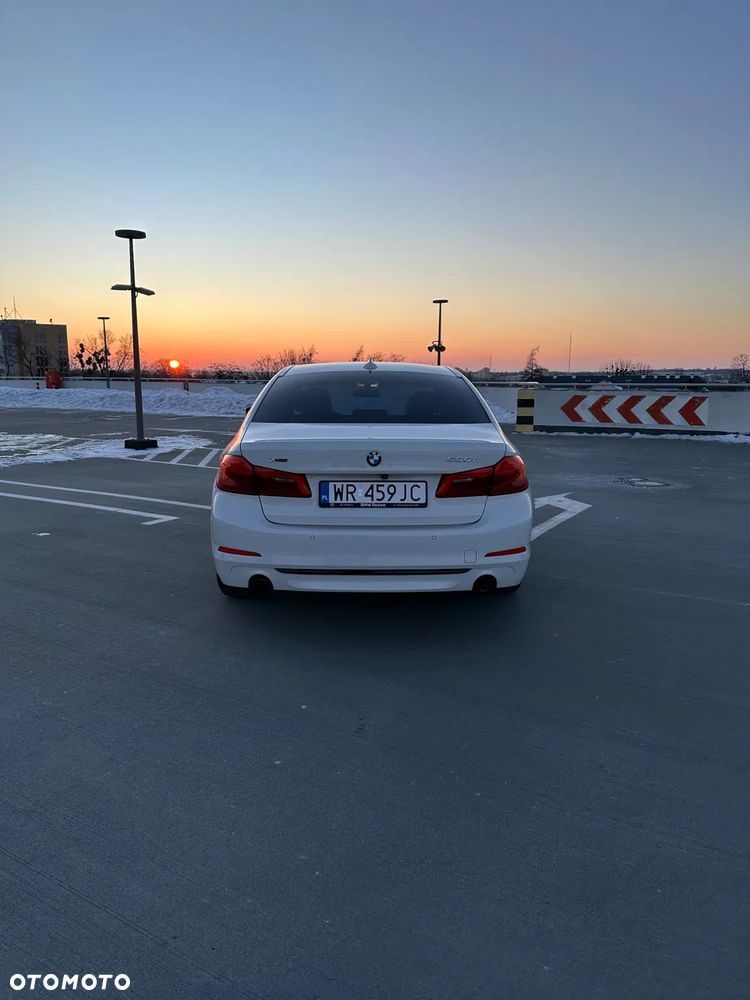 BMW Seria 5 530i xDrive Sport Line - 6