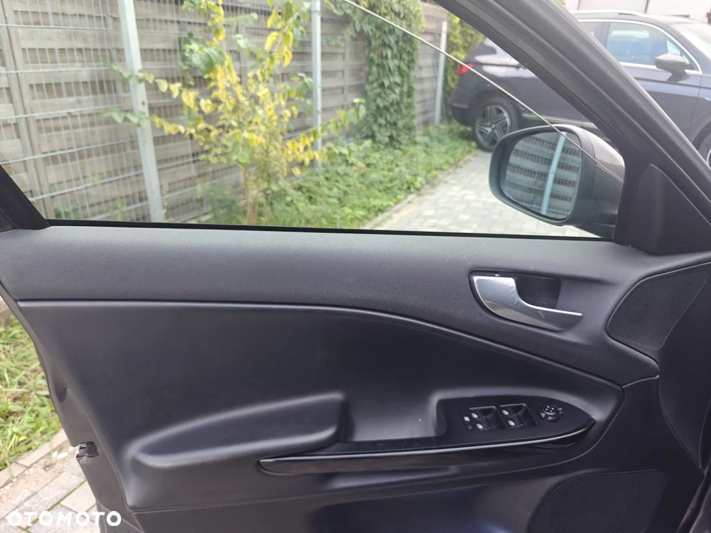 Alfa Romeo Giulietta 2.0 JTDM Distinctive - 12