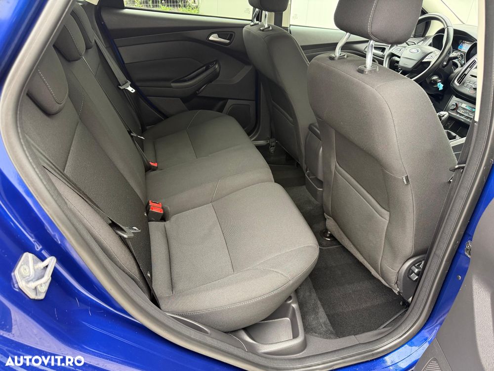 Ford Focus 1.6 TDCi DPF Start-Stopp-System Trend - 11