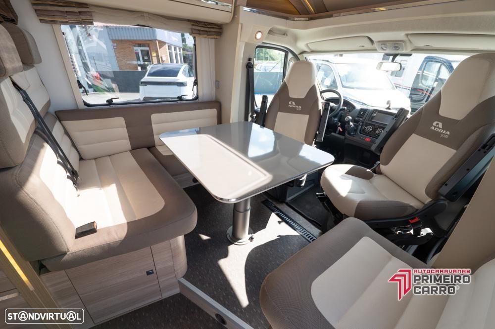 Adria Matrix 670 SBC 50 anos 5 lugares - 7