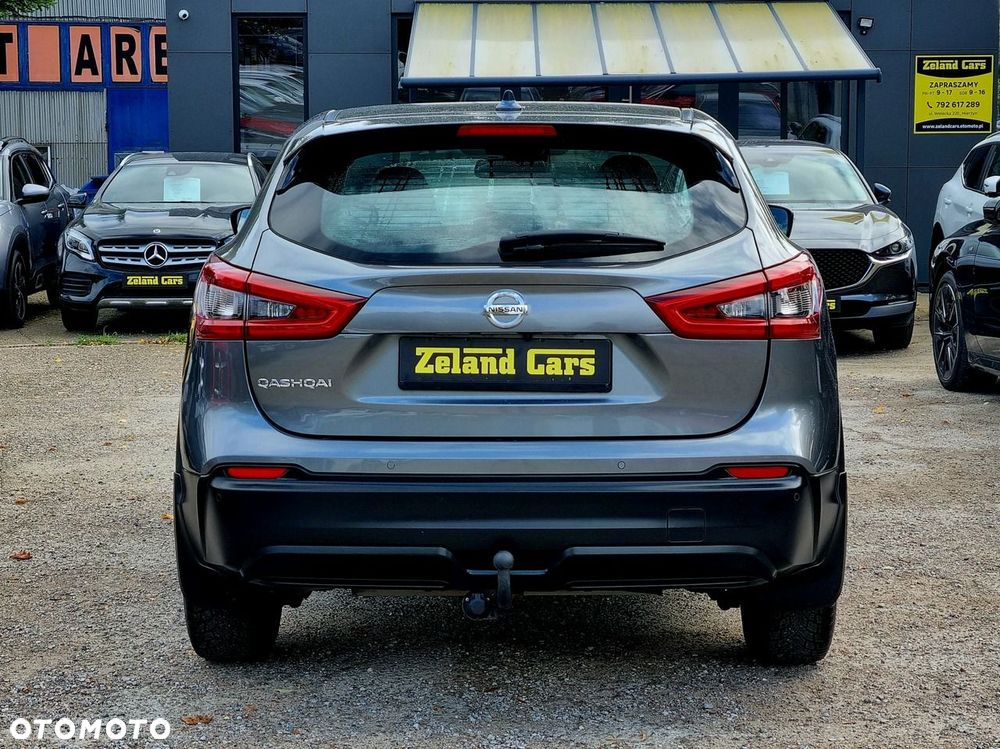 Nissan Qashqai 1.2 DIG-T Visia Xtronic - 6