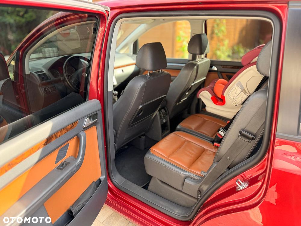 Volkswagen Touran 1.4 TSI Highline - 16
