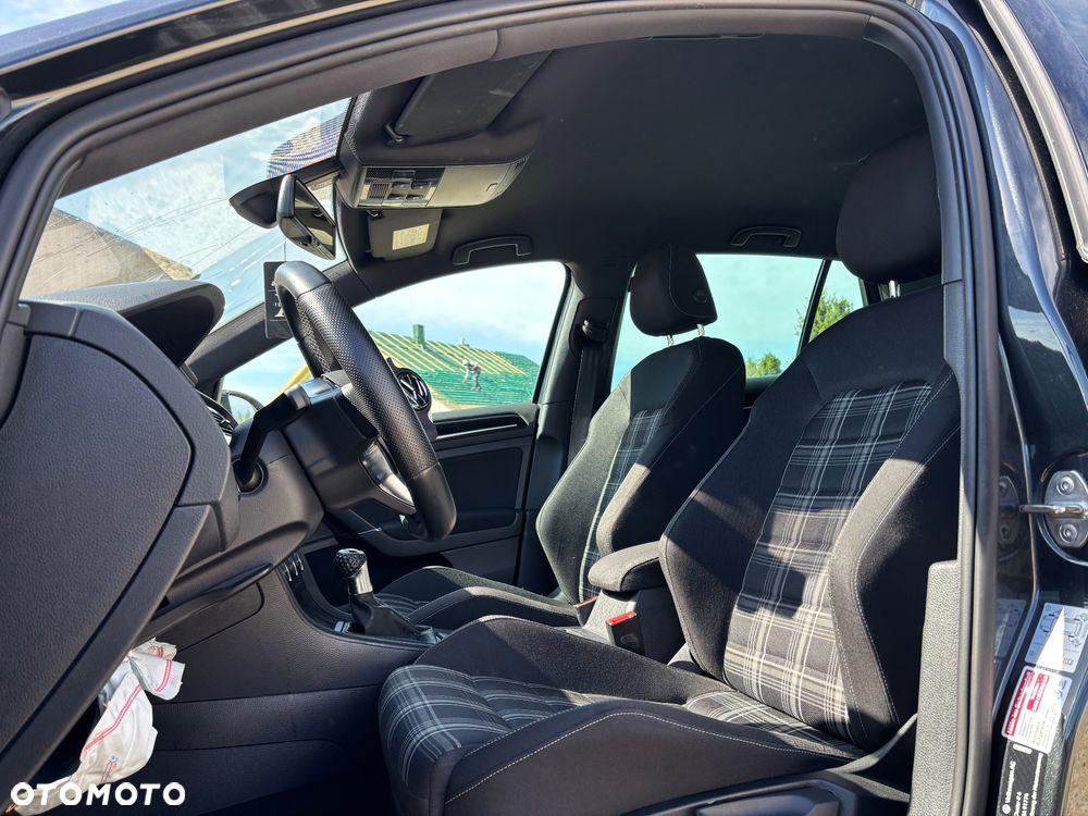 Volkswagen Golf GTD BlueMotion Technology - 18