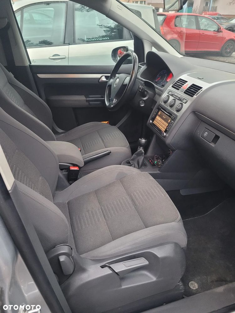 Volkswagen Touran 1.9 TDI DPF Trendline - 11