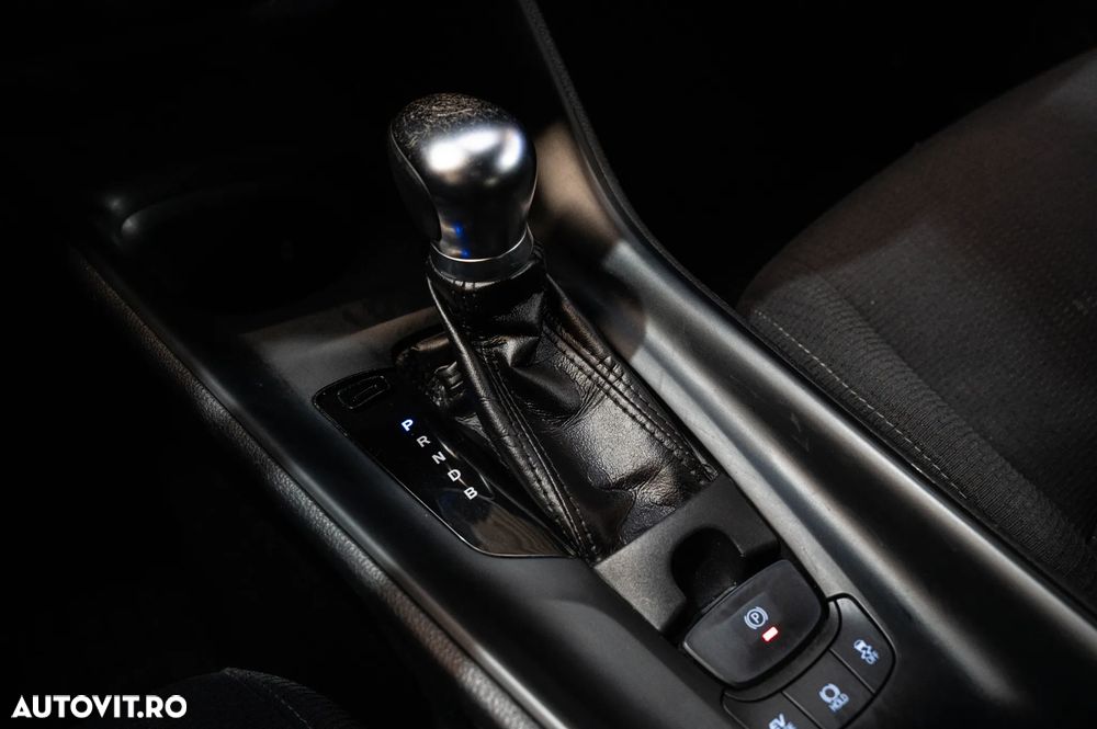 Toyota C-HR 1.8 HSD 4x2 CVT C-lassy - 16