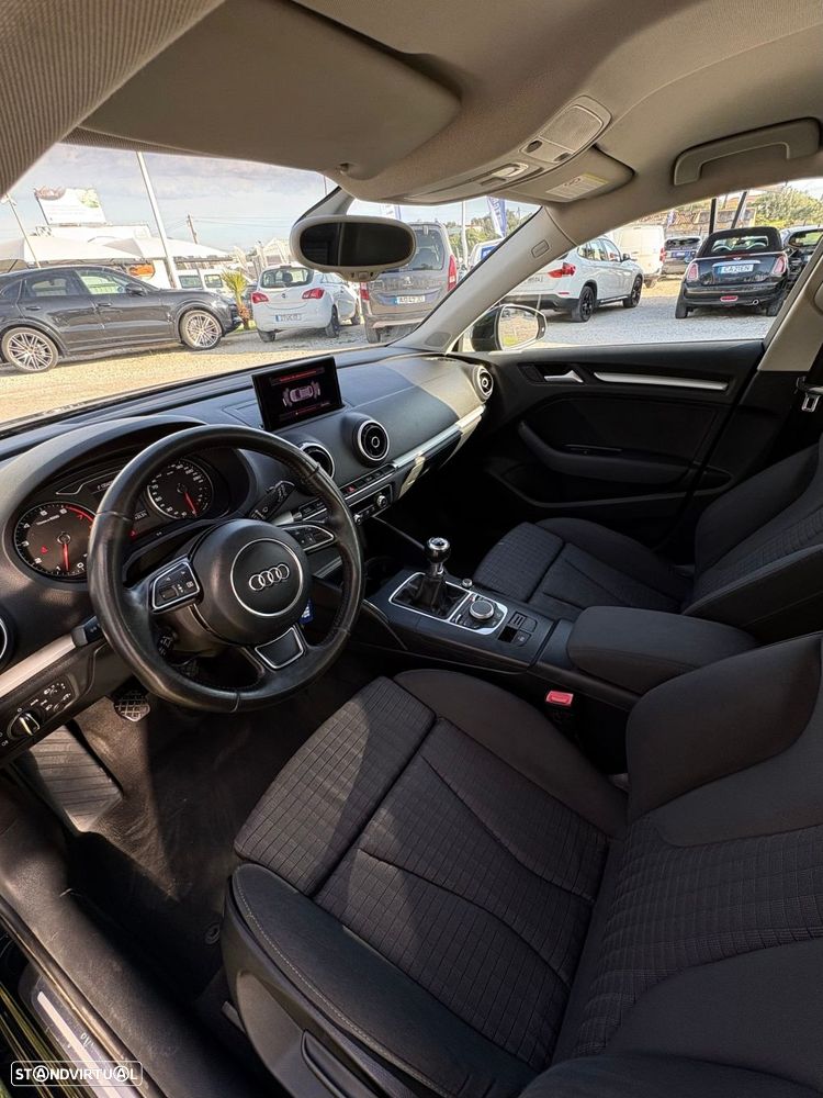 Audi A3 Sportback 1.4 TFSI Ambiente - 8