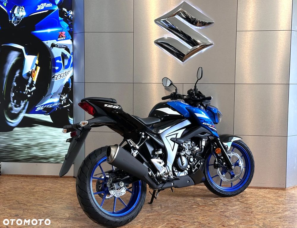 Suzuki GSX - 3