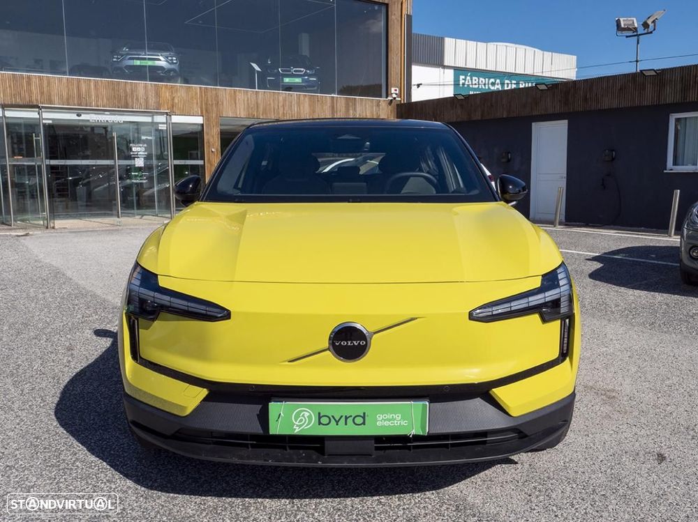 Volvo EX30 Single Motor Extended Range RWD Plus - 8