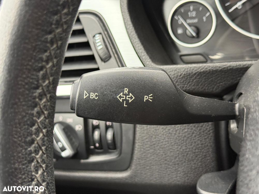 BMW Seria 3 318d xDrive Luxury Line - 23