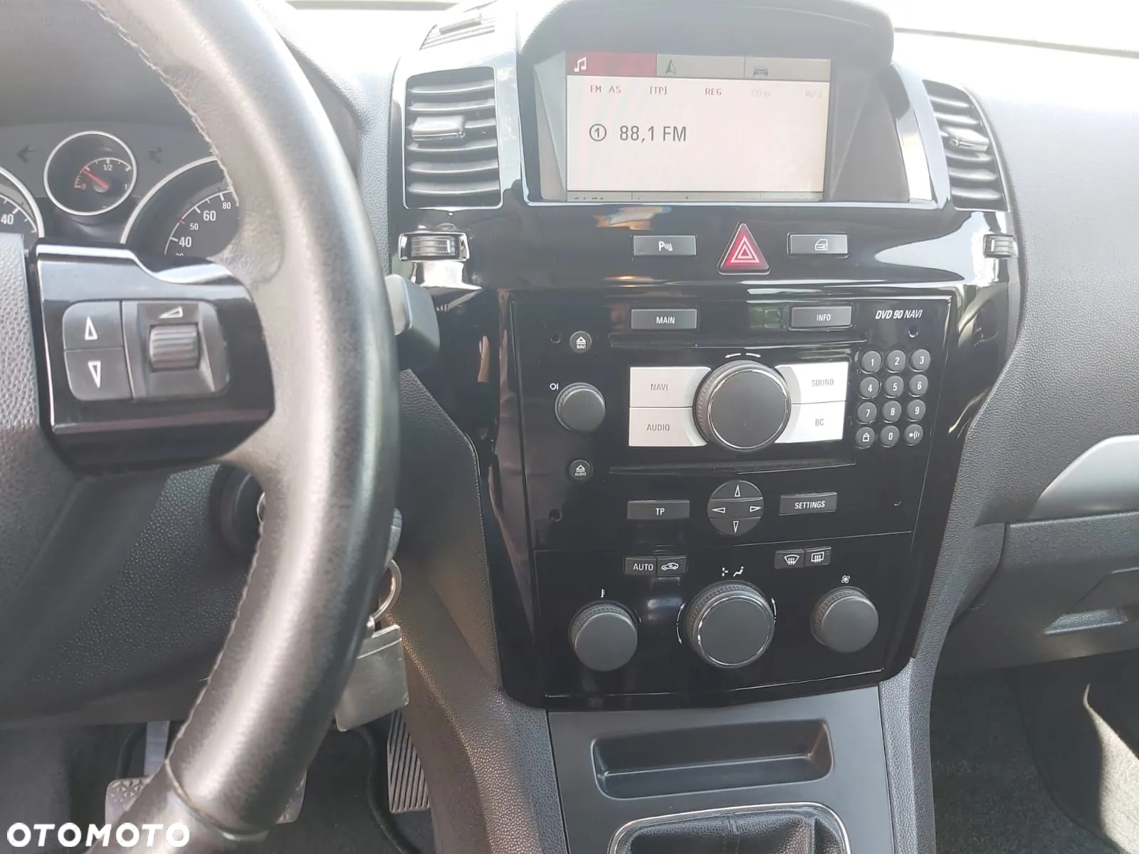Opel Zafira 1.7 CDTI Cosmo - 24