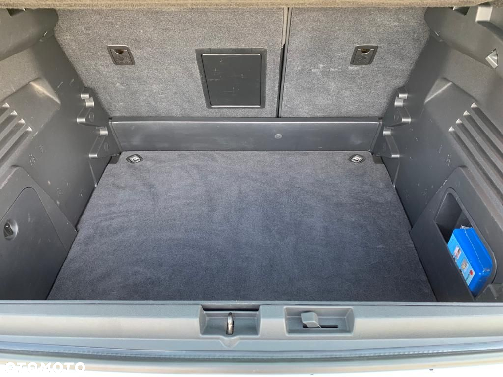 Peugeot 3008 1.6 Premium - 11