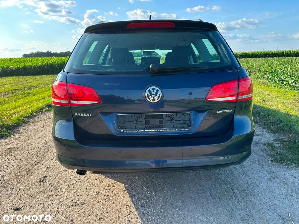 Volkswagen Passat - 6