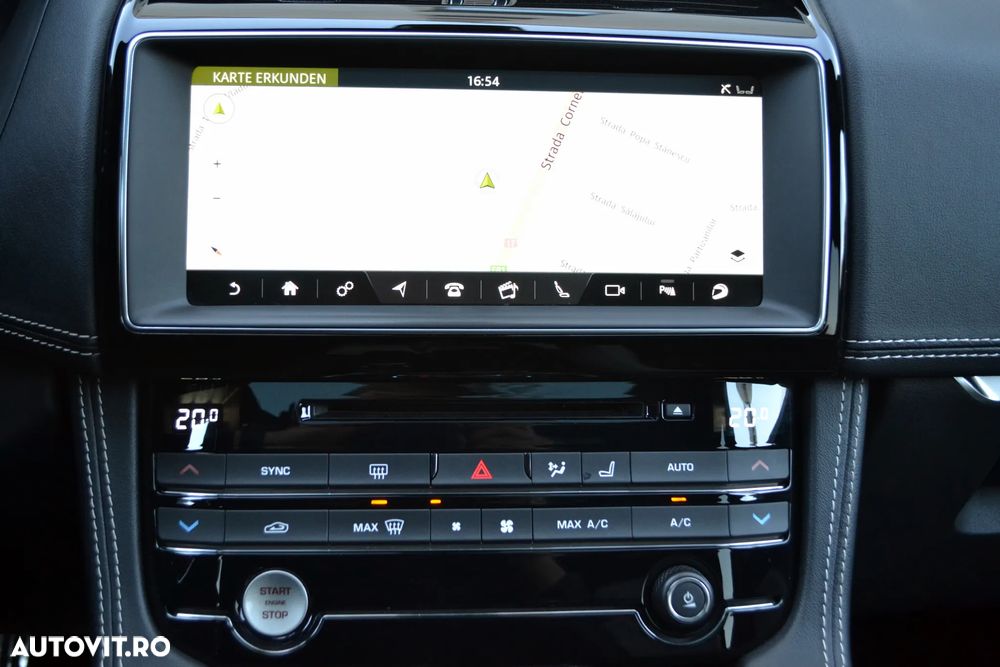 Jaguar F-Pace S AWD - 16