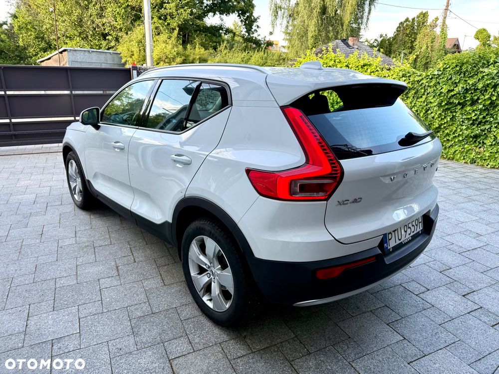 Volvo XC 40 D3 Momentum - 4