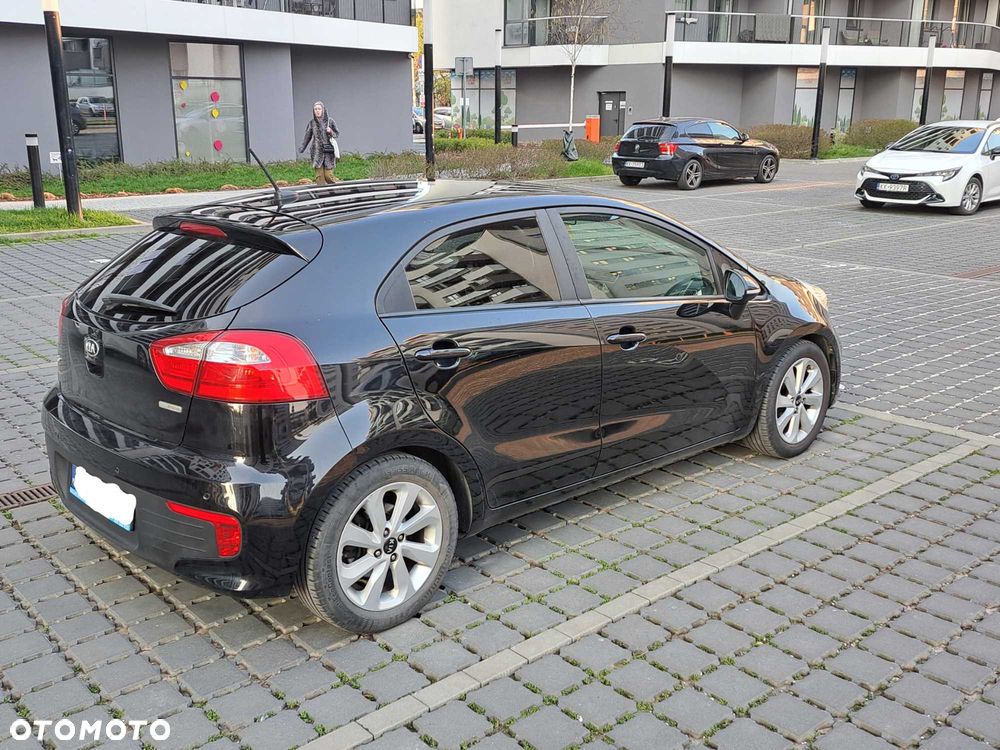 Kia Rio - 5