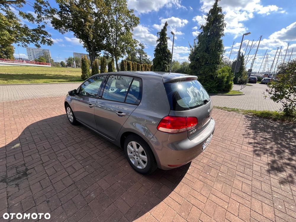 Volkswagen Golf - 4