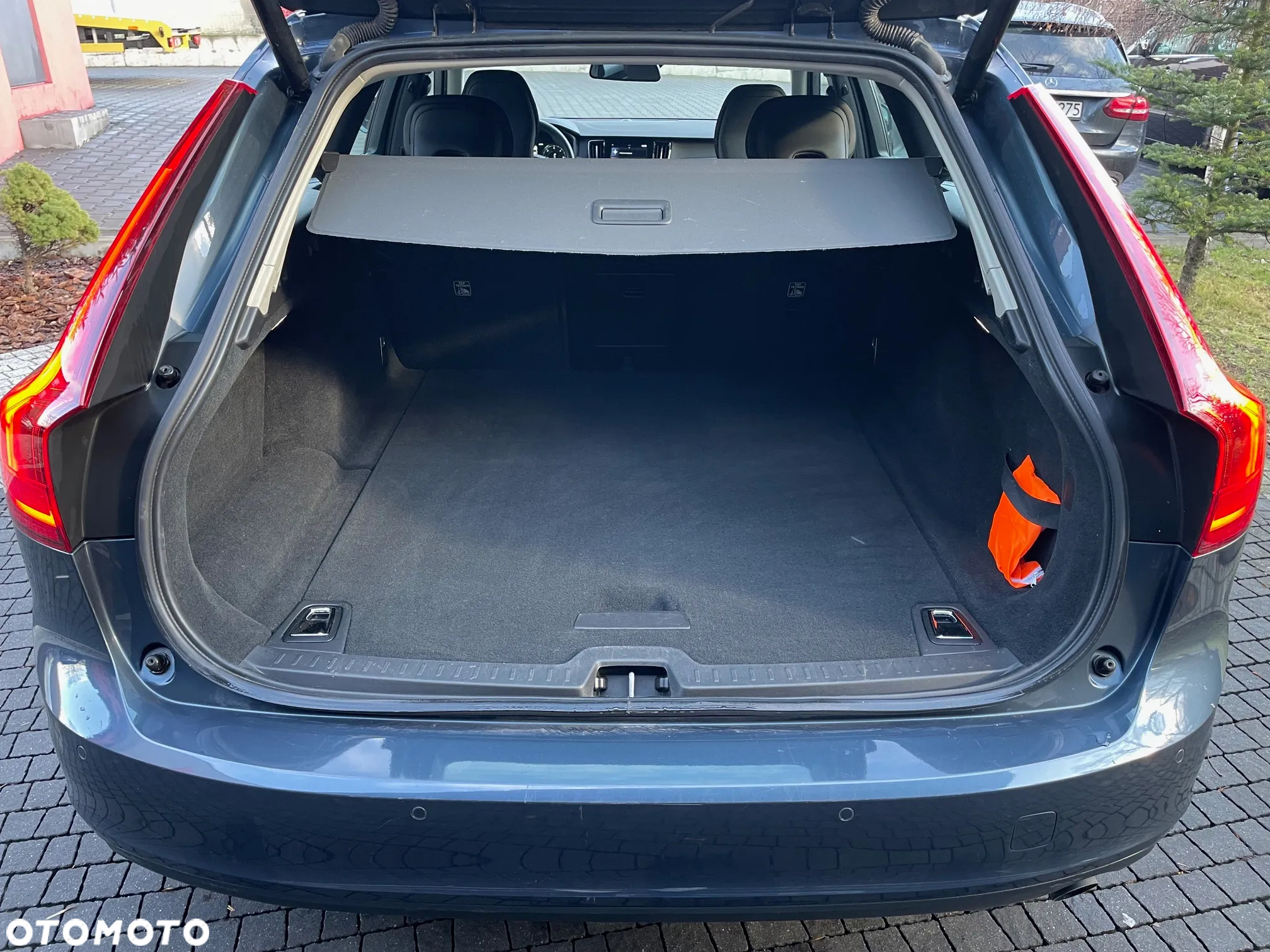 Volvo V90 D3 Geartronic Momentum - 25