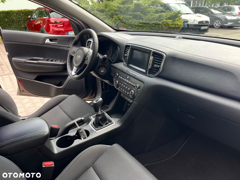 Kia Sportage 1.6 GDI 2WD SPIRIT - 27