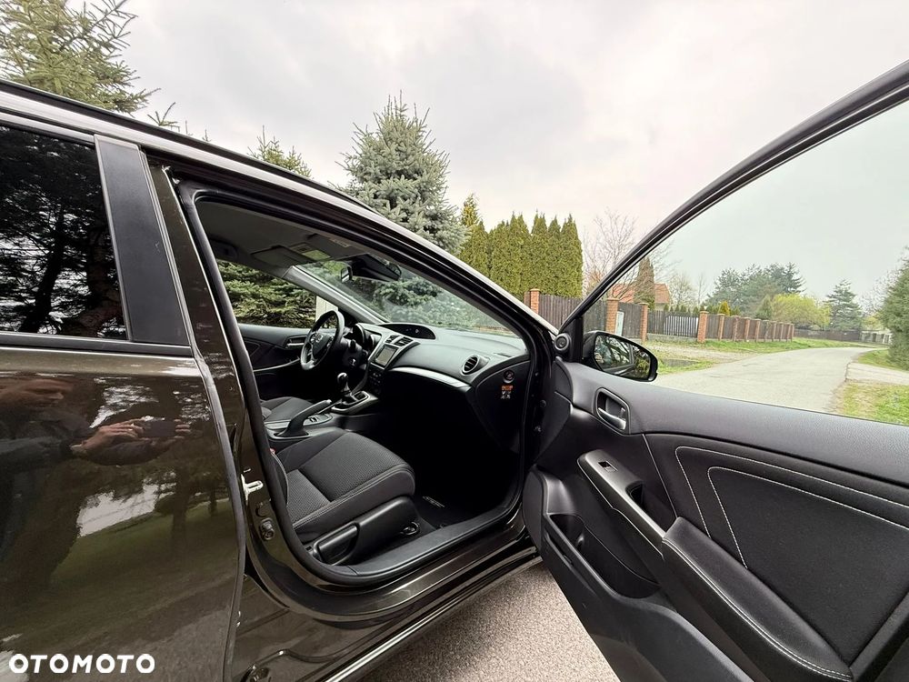 Honda Civic 1.6 i-DTEC Executive Black Edition - 21