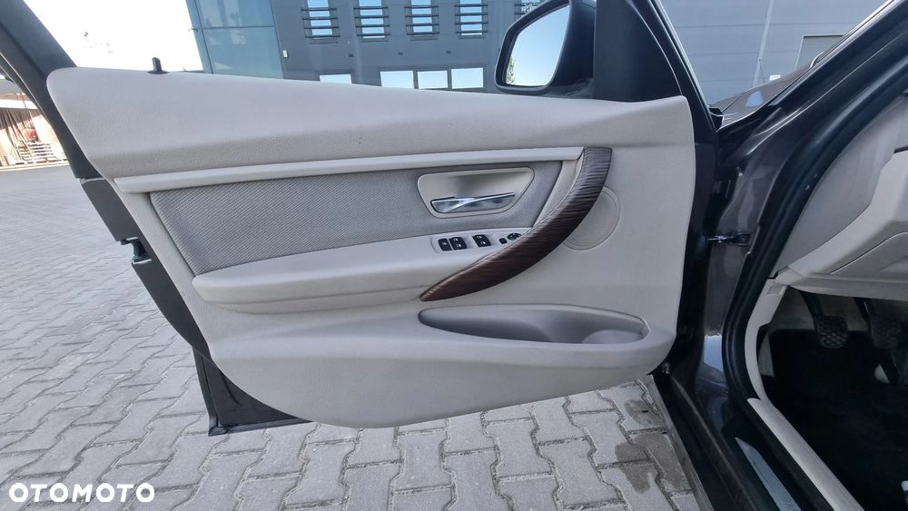 BMW Seria 3 320d Efficient Dynamics Modern Line - 15
