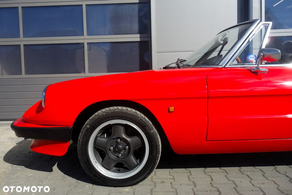 Alfa Romeo Spider - 12