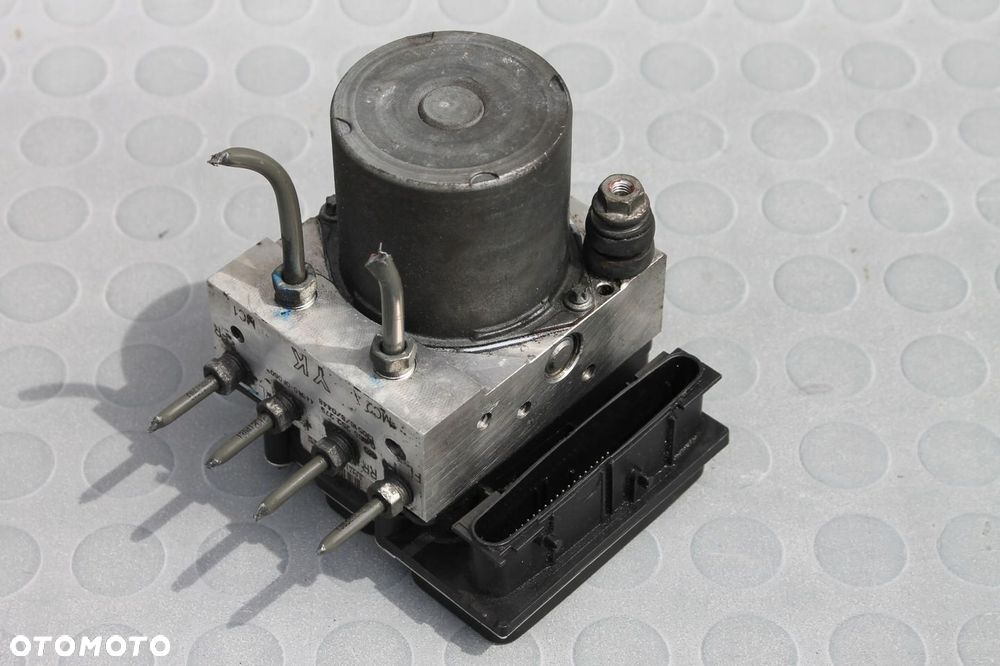 POMPA STEROWNIK ABS TOYOTA VERSO 09-18 - 2