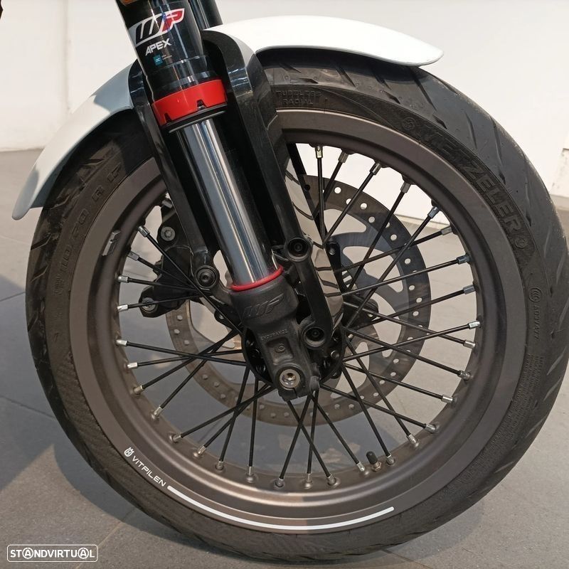 Husqvarna Vitpilen 401 - 3