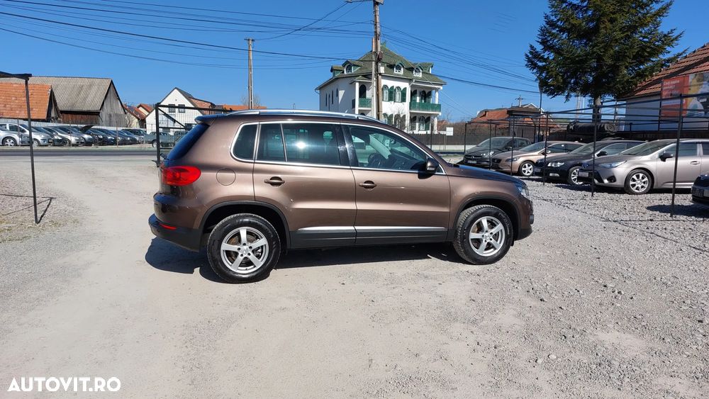 Volkswagen Tiguan 2.0 TDI DPF BlueMotion Technology Sport & Style - 4