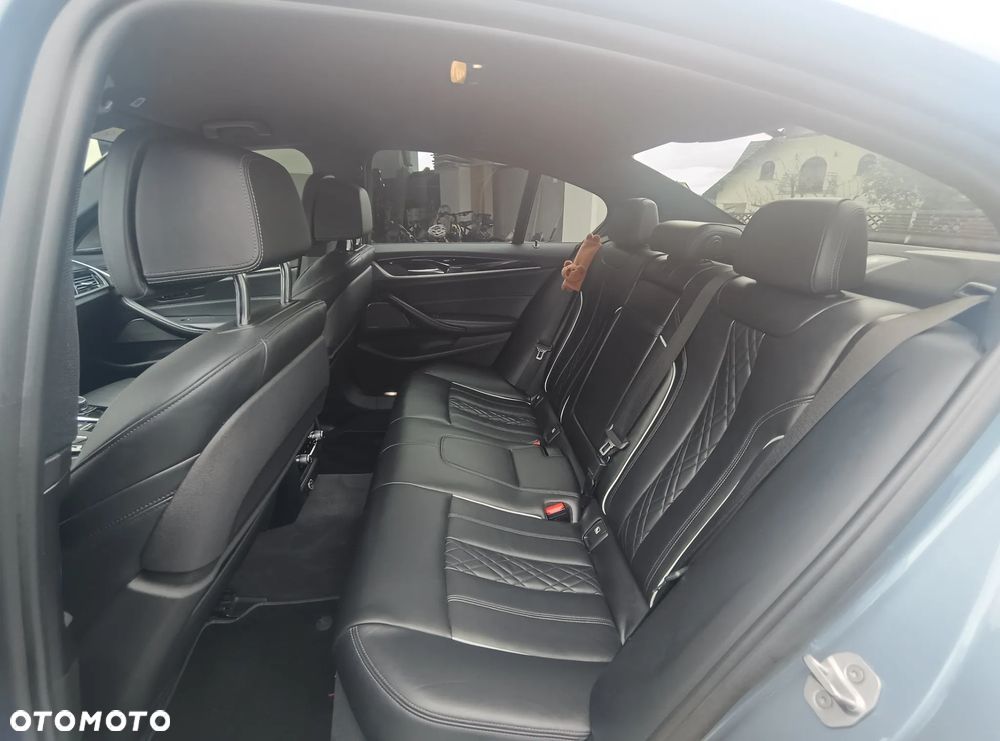BMW Seria 5 530d xDrive M Sport sport - 13