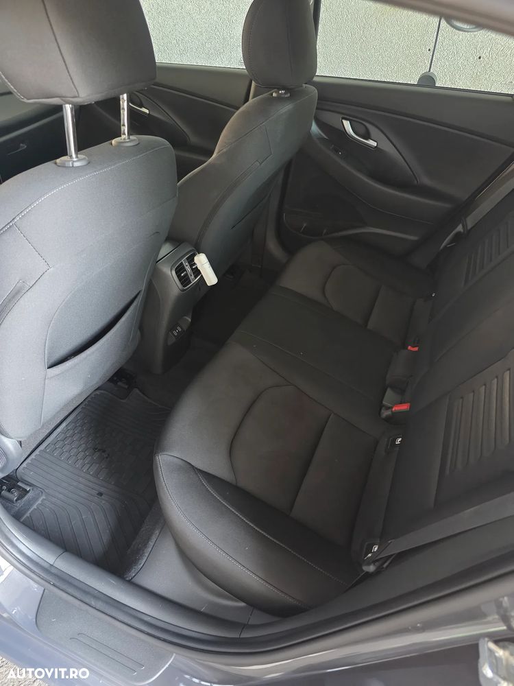Hyundai i30 1.5 T-GDI MHEV 160CP 7DCT Highway - 11
