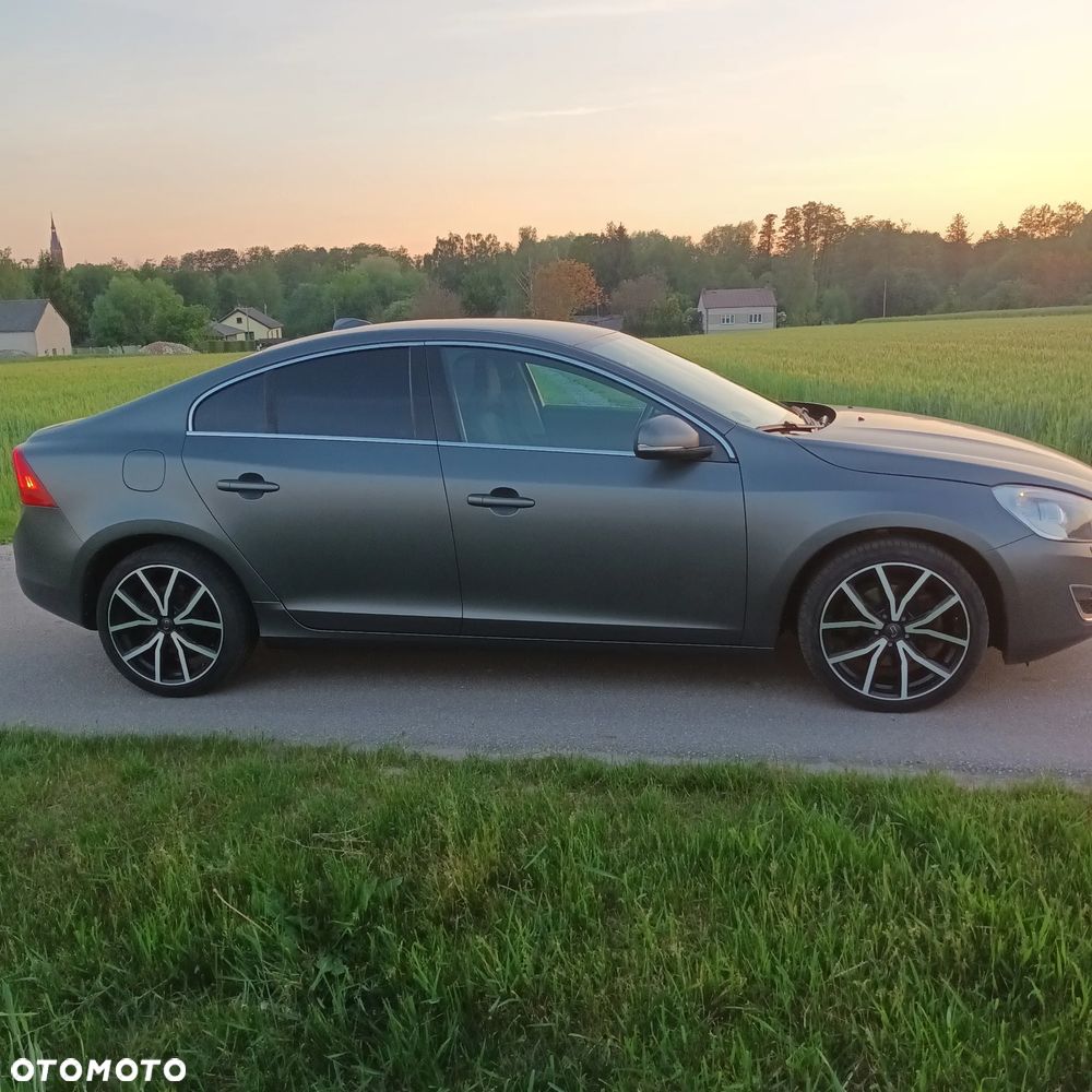 Volvo S60 D4 Geartronic Momentum - 6