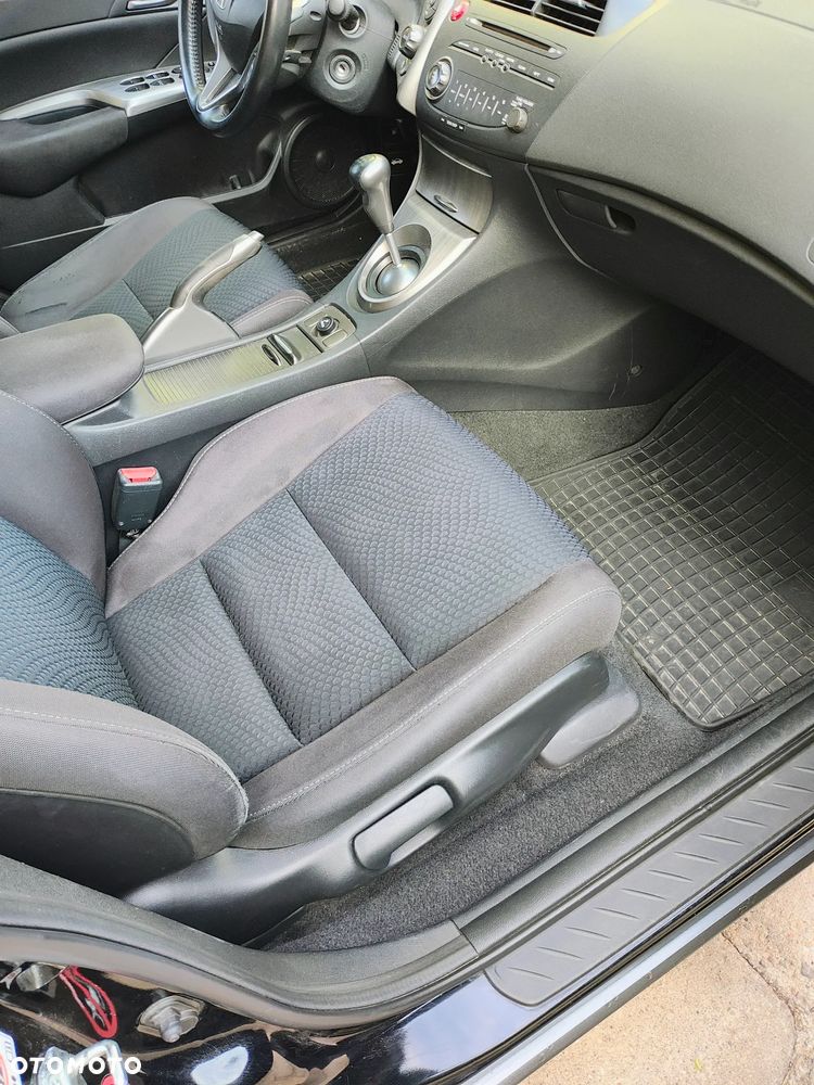 Honda Civic 1.8i-VTEC Sport - 12