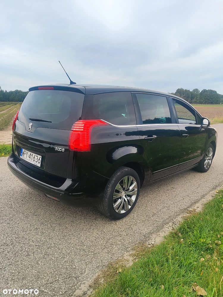 Peugeot 5008 - 3
