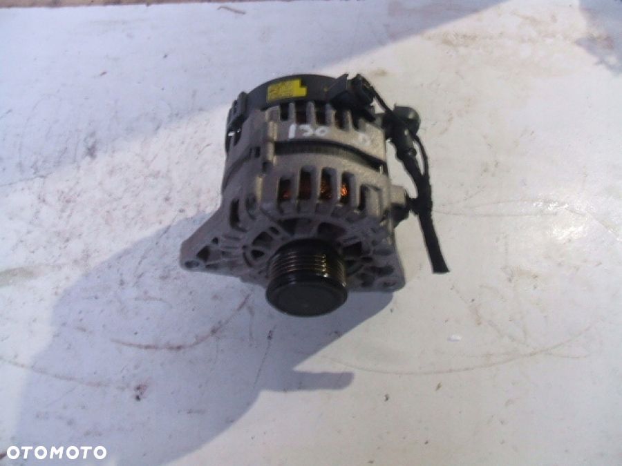 HYUNDAI i30 II KIA CEED II IX35 ALTERNATOR 13,5V 130A 37300-2A850 VALEO - 2