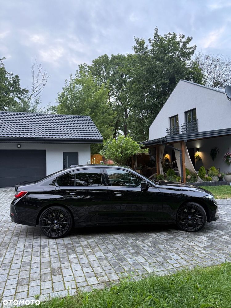 BMW Seria 3 330i xDrive - 7